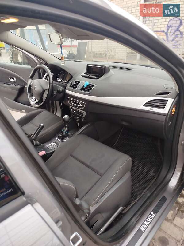 Универсал Renault Megane 2013 в Луцке фото 7 Универсал Renault Megane 2013 в Луцке