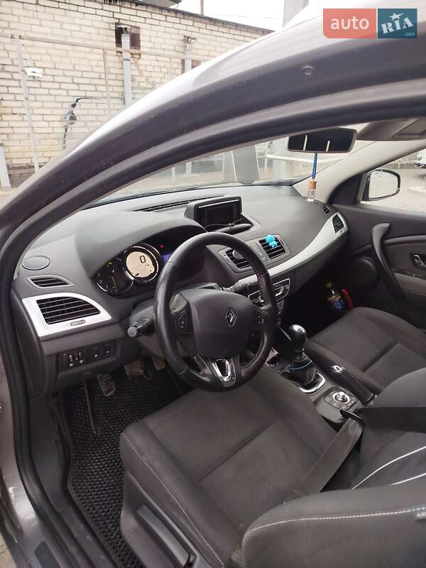 Универсал Renault Megane 2013 в Луцке фото 4 Универсал Renault Megane 2013 в Луцке