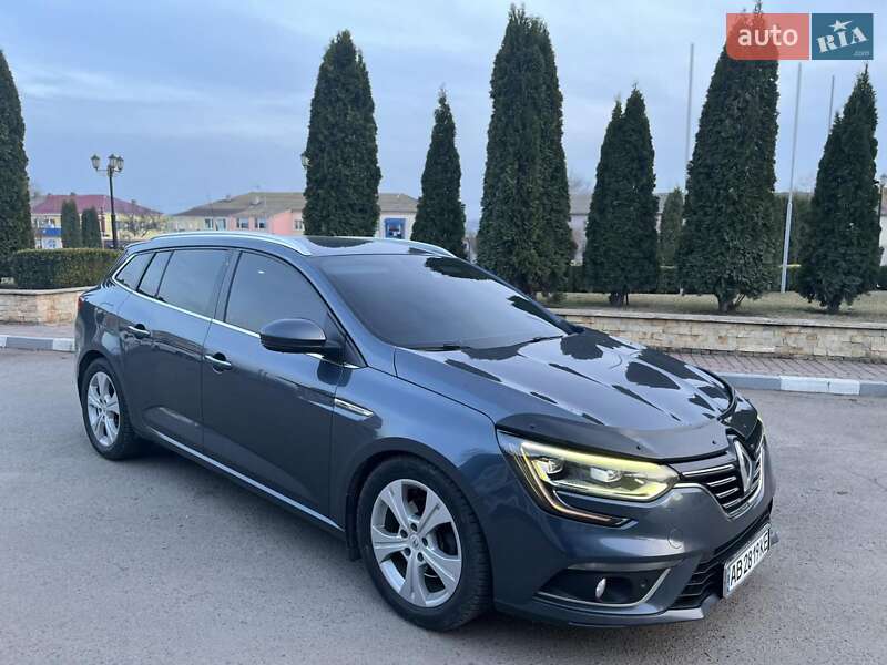 Универсал Renault Megane 2017 в Тростянце