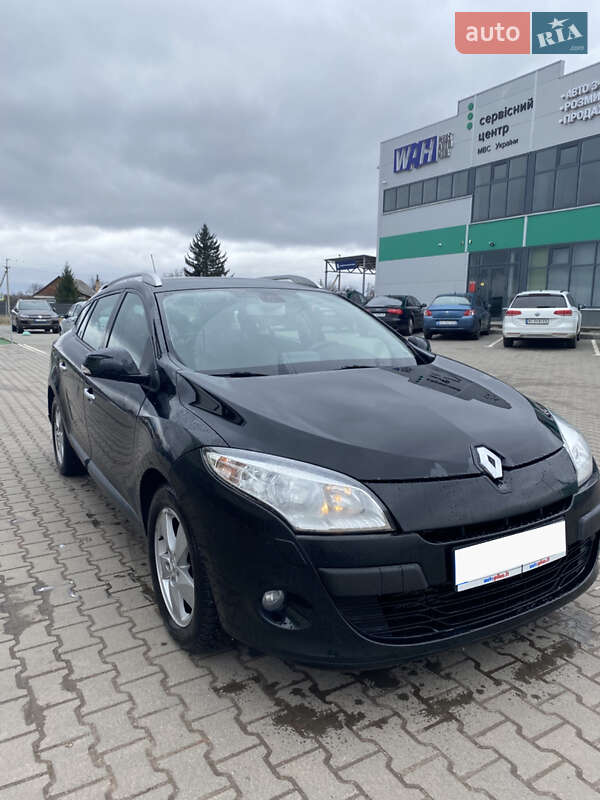 Универсал Renault Megane 2011 в Нововолынске