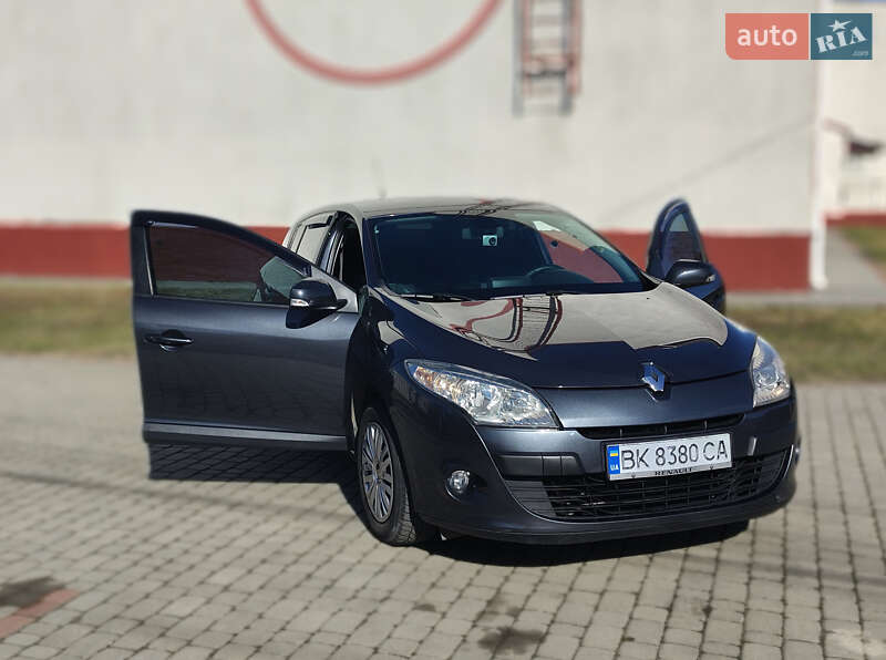 Хэтчбек Renault Megane 2012 в Дубно