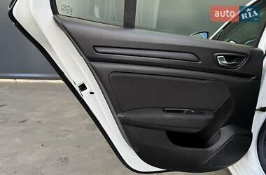 Седан Renault Megane 2020 в 