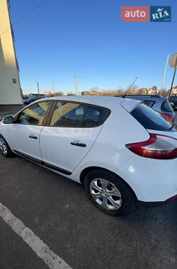Хэтчбек Renault Megane 2011 в 