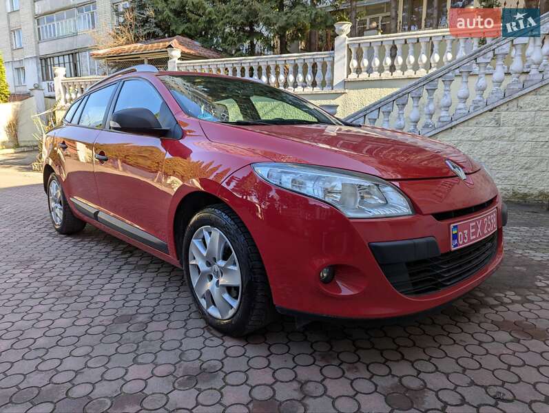 Универсал Renault Megane 2012 в 