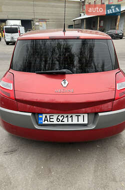 Хэтчбек Renault Megane 2006 в 