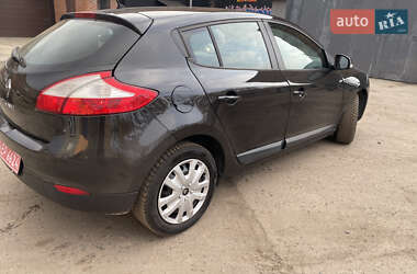 Хэтчбек Renault Megane 2009 в 