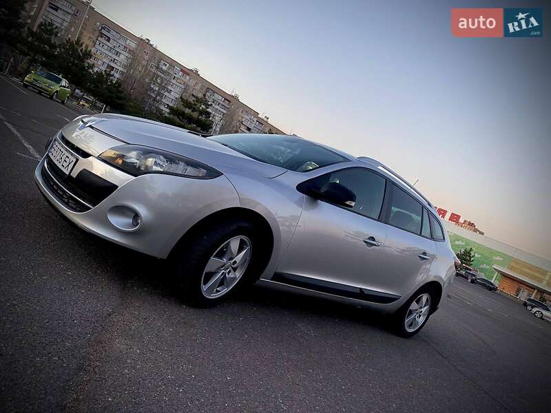 Универсал Renault Megane 2010 в 