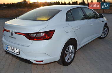Седан Renault Megane 2019 в 