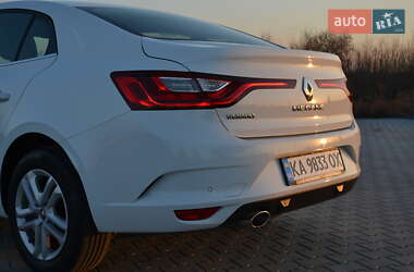 Седан Renault Megane 2019 в 