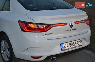 Седан Renault Megane 2019 в 
