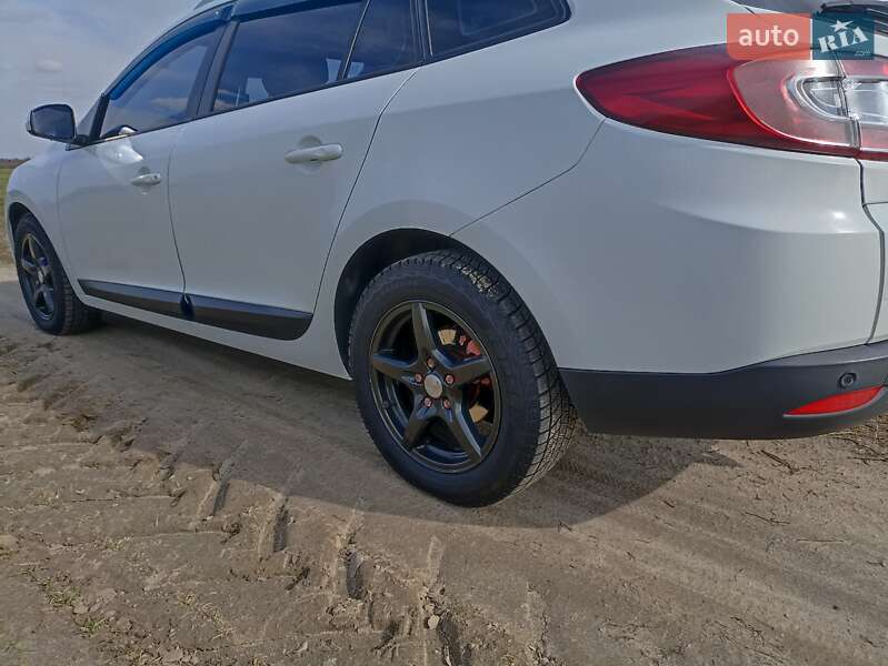 Универсал Renault Megane 2013 в Коростене