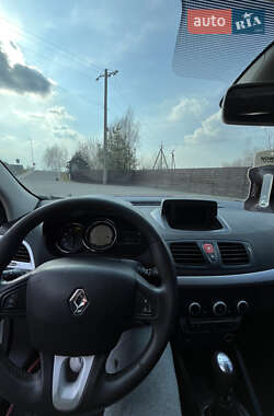 Универсал Renault Megane 2011 в 