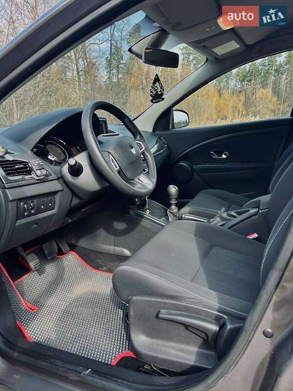Универсал Renault Megane 2012 в Радомышле