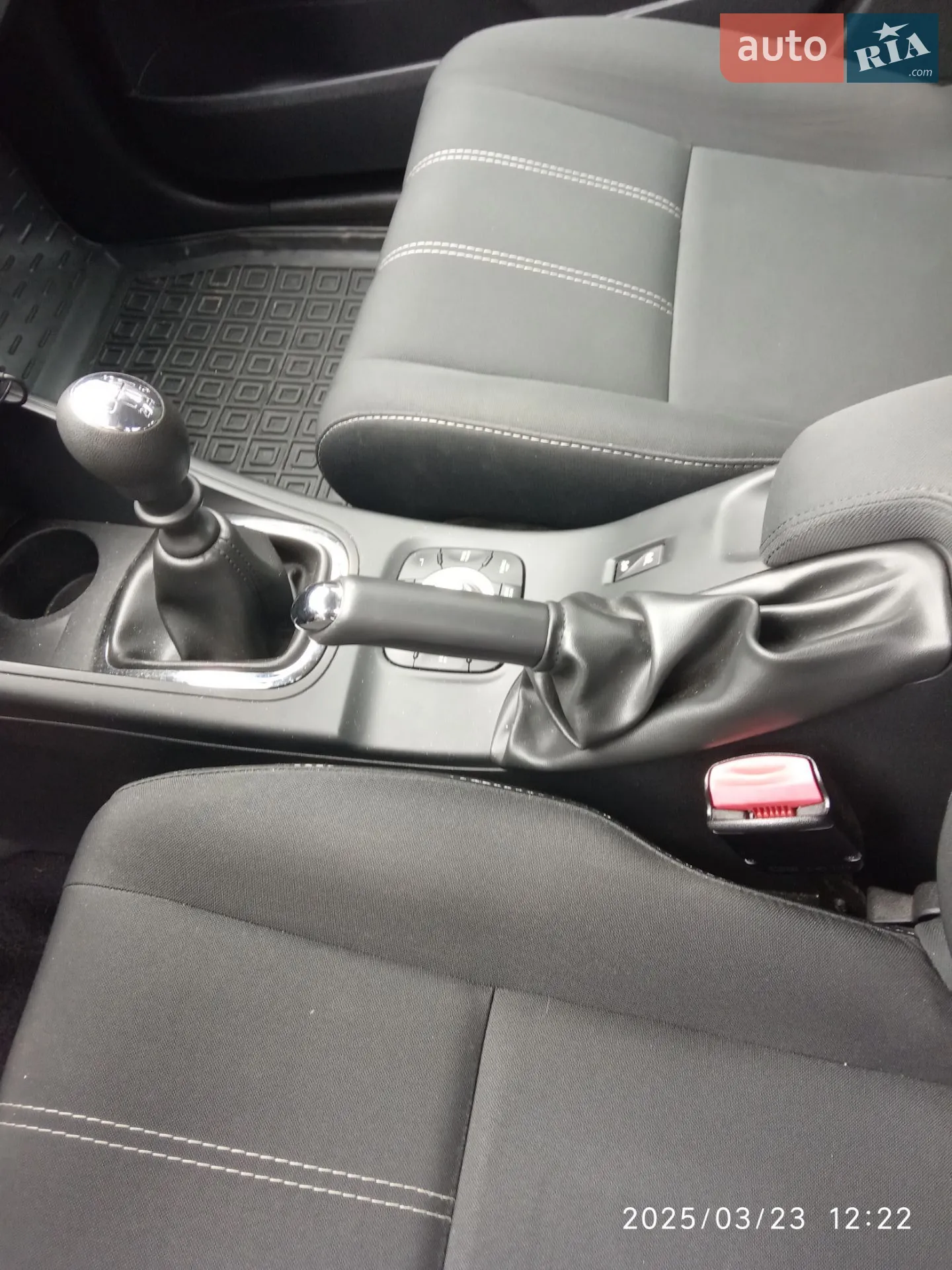 2013 Renault Megane - мініатюра 15