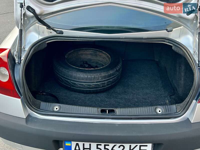 Седан Renault Megane 2005 в Києві
