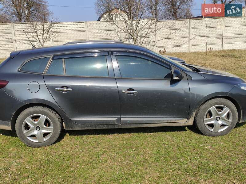 Универсал Renault Megane 2011 в Сарнах фото 6 Универсал Renault Megane 2011 в Сарнах