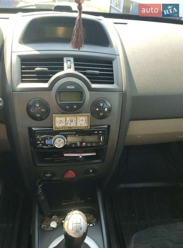 Седан Renault Megane 2006 в Козельщині