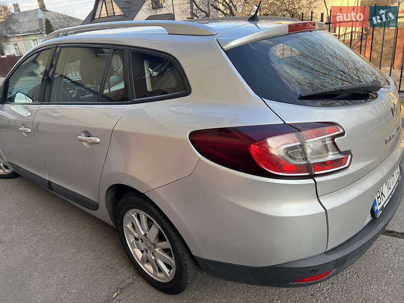 Універсал Renault Megane 2011 в Рівному фото 17 Універсал Renault Megane 2011 в Рівному
