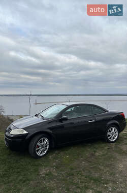 Кабриолет Renault Megane 2005 в 
