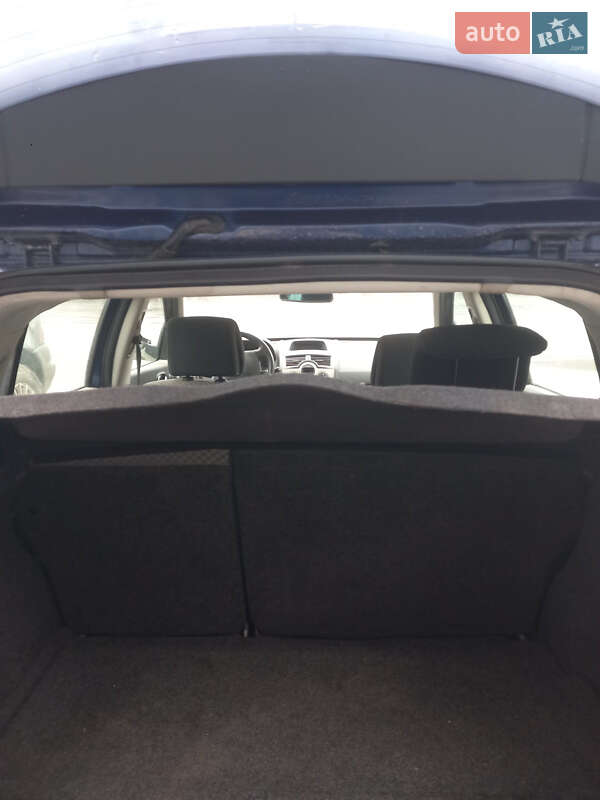 Хетчбек Renault Megane 2003 в Сумах