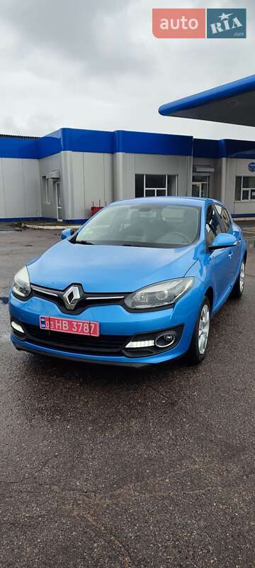 Хэтчбек Renault Megane 2014 в 