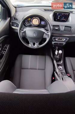 Хэтчбек Renault Megane 2014 в 