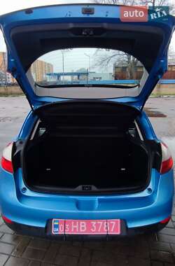 Хэтчбек Renault Megane 2014 в 