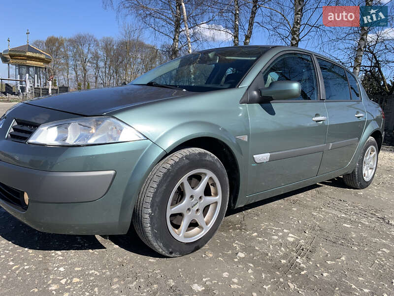 Седан Renault Megane 2005 в 