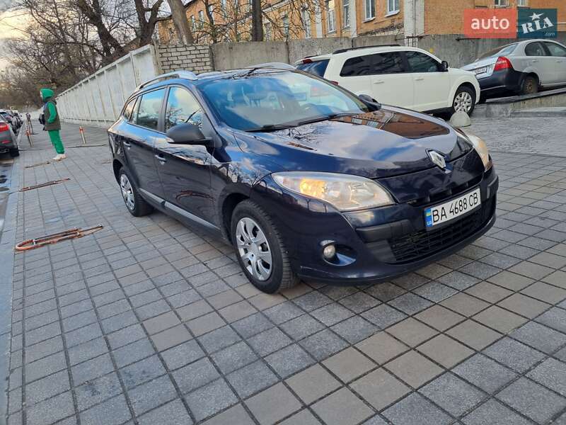 Универсал Renault Megane 2010 в 