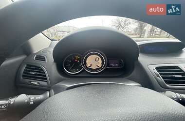 Универсал Renault Megane 2011 в 