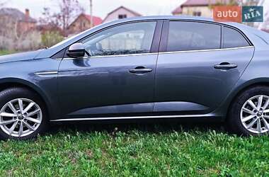 Седан Renault Megane 2019 в 