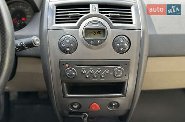 Универсал Renault Megane 2006 в 