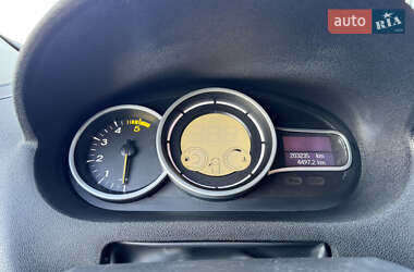 Хэтчбек Renault Megane 2011 в 