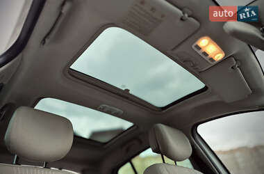 Хэтчбек Renault Megane 2010 в 