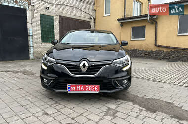 Хетчбек Renault Megane 2016 в 