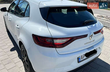 Хэтчбек Renault Megane 2016 в 