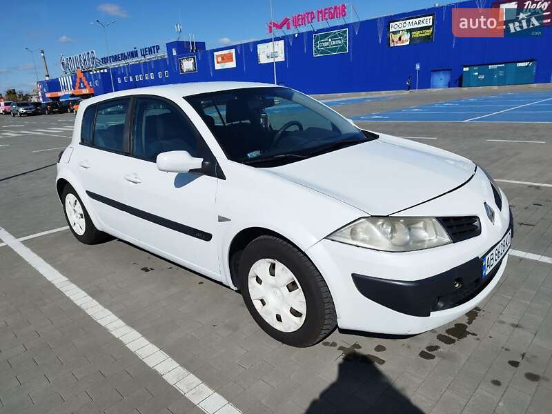Хэтчбек Renault Megane 2006 в 