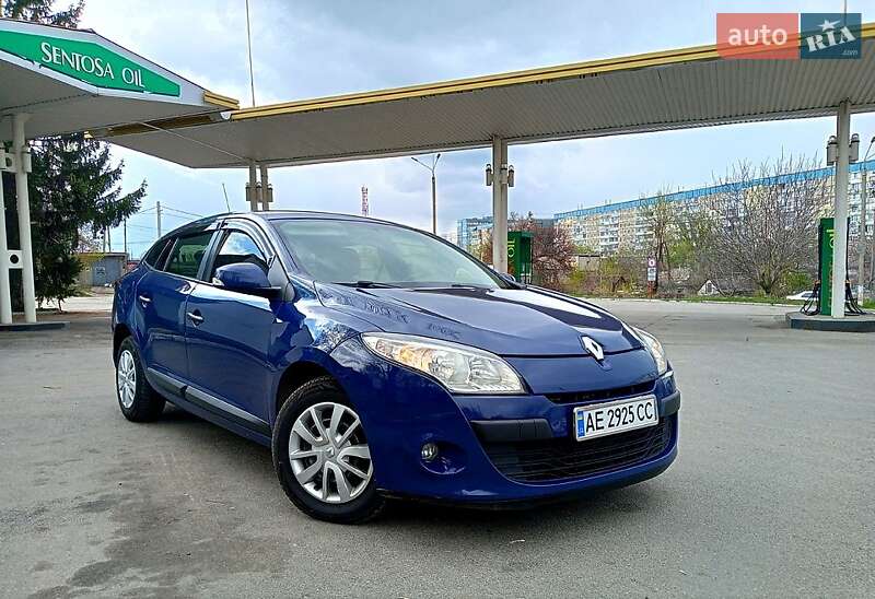 Универсал Renault Megane 2011 в 