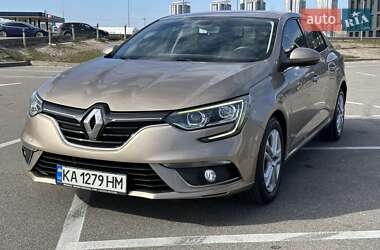 Седан Renault Megane 2018 в 