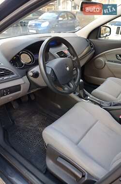 Хетчбек Renault Megane 2009 в 