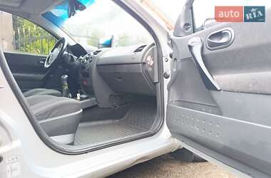 Седан Renault Megane 2004 в 