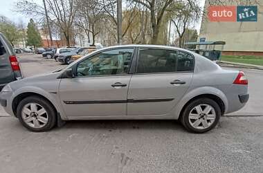 Седан Renault Megane 2004 в 