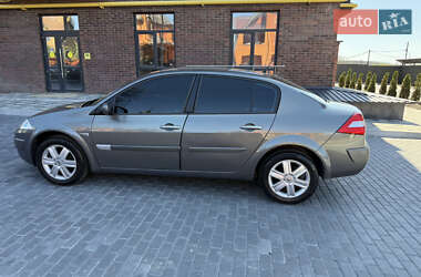 Седан Renault Megane 2005 в 