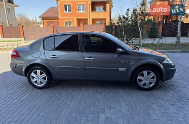 Седан Renault Megane 2005 в 