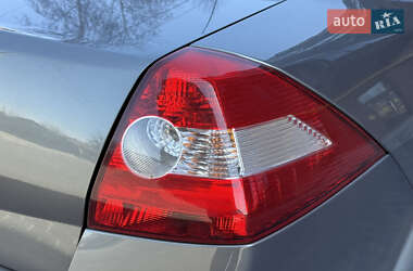 Седан Renault Megane 2005 в 