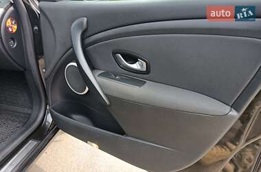 Хэтчбек Renault Megane 2009 в 