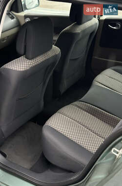 Универсал Renault Megane 2005 в 