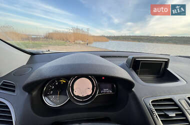 Универсал Renault Megane 2012 в 