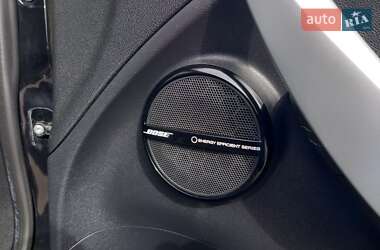 Хэтчбек Renault Megane 2011 в 
