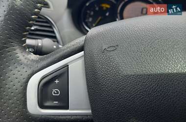 Хэтчбек Renault Megane 2011 в 